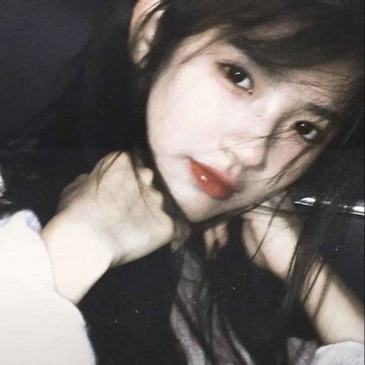 《三个月》海报
